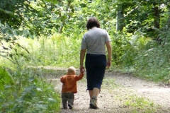 Balade en forêt en famille